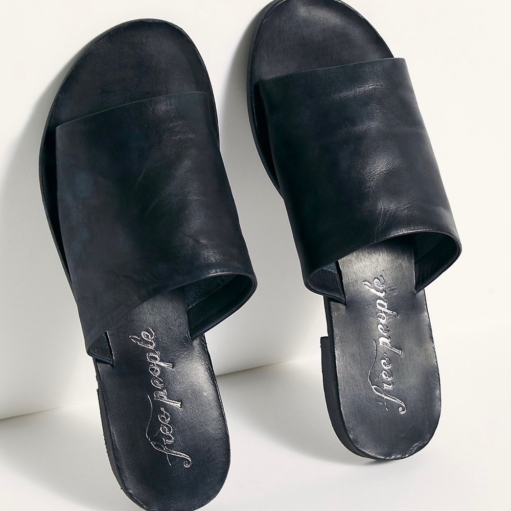 Free People Vicente Slides